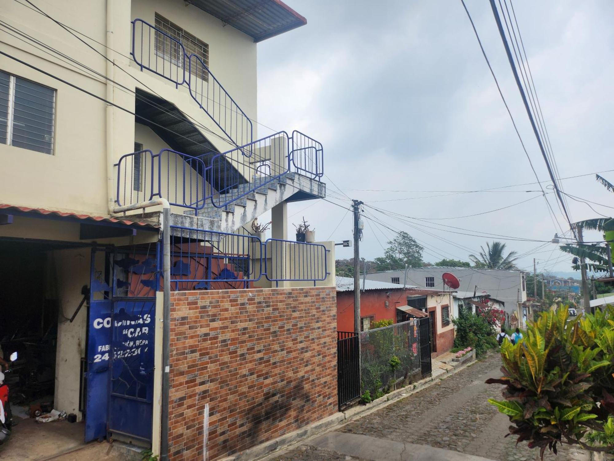 Hostal Carolinas Juayua Bagian luar foto